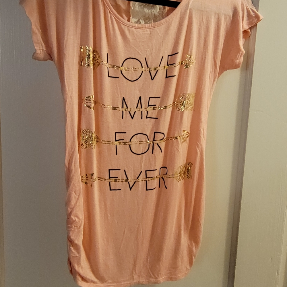 Pink Free Kisses t-shirt white lace back strip size M